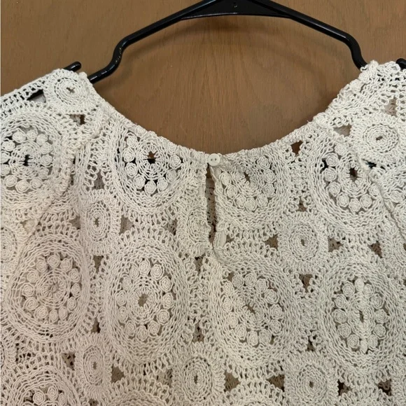 All At Once Crochet Top. Size Large. - Picture 5 of 5
